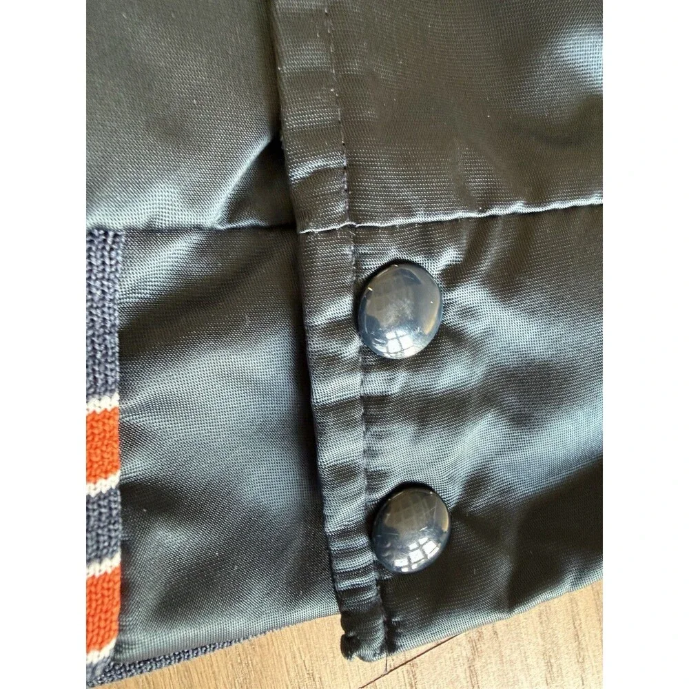 VTG 90s NFL CHICAGO BEARS CHALK LINE SATIN JACKET SPELL OUT MADE IN USA SIZE L